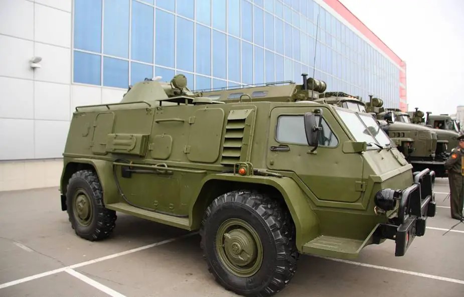GAZ-3937 Vodnik Russian 4x4 (C)